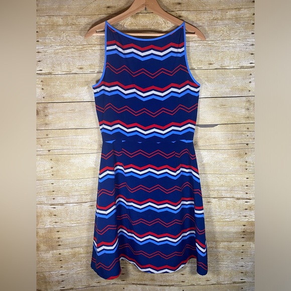 Cremieux Sz 8 Chevron Red White Blue Summer Dress - Picture 2 of 7